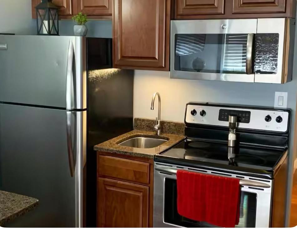 Condo Close To Stadium And Free Parking Knoxville Esterno foto