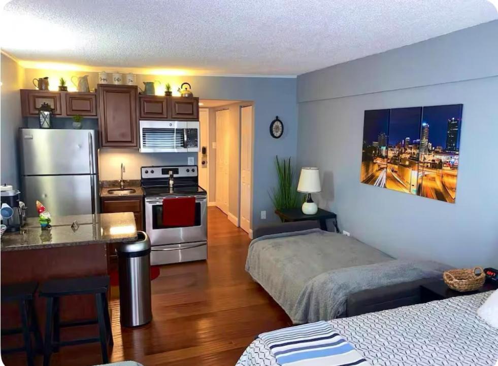 Condo Close To Stadium And Free Parking Knoxville Esterno foto