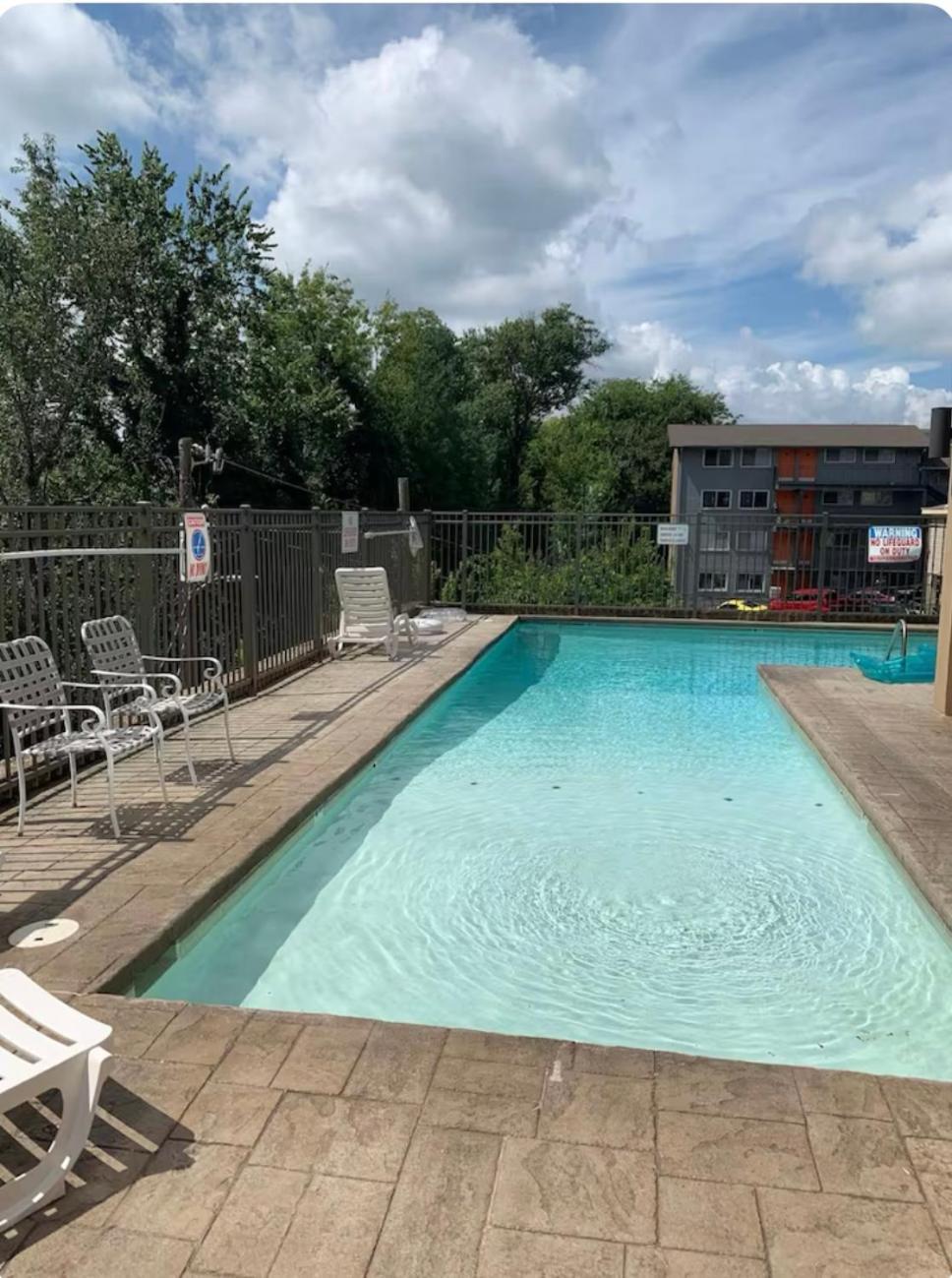 Condo Close To Stadium And Free Parking Knoxville Esterno foto